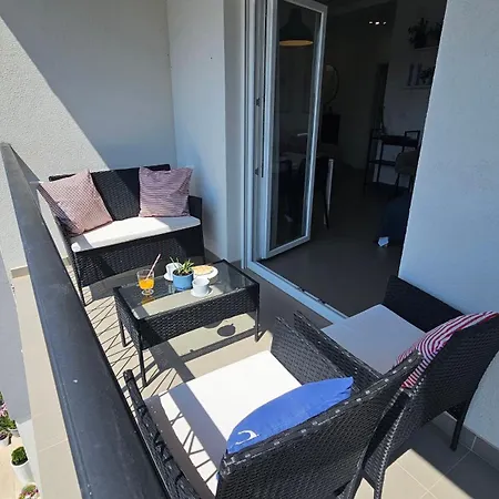 Apartment Near The For 4 *