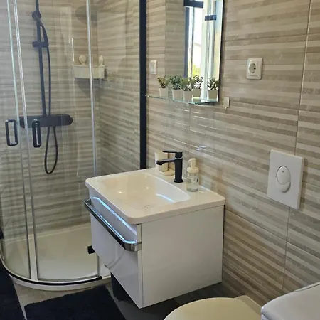 Apartment Near The For 4 *
